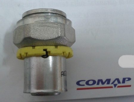 RACCORDO MULTISTRATO GAS DADO LIBERO CON GUARNIZIONE PIANA 30X3/4 COMAP